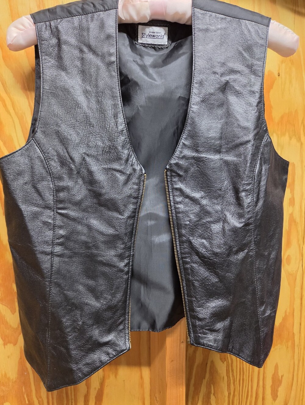 VTG Styleworks Black Leather Zip Front Vest Medium